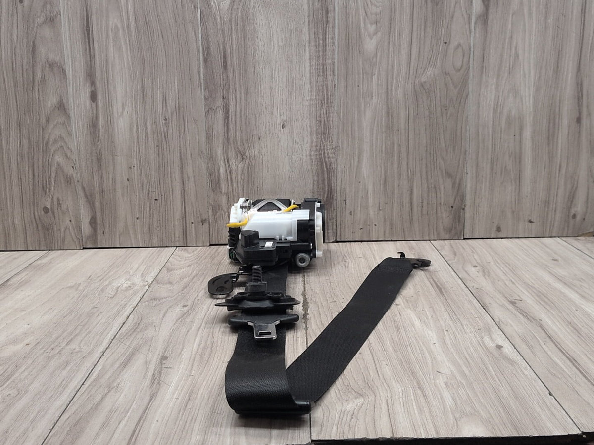 17-23 OEM BMW F90 G30 530 540 M550 M5 Front Left Driver Seatbelt Retractor Black