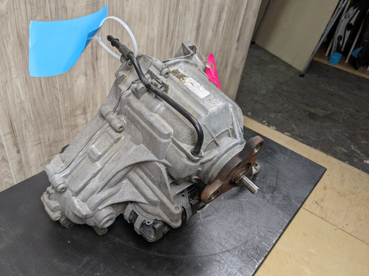BMW X5 G05 G30 G12 G06 N63 Transmission Transfer Case ATC13 7889034