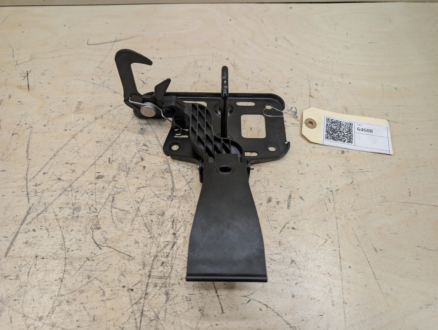 2011-2017 Audi RS5 8T Hood Bonnet Safety Lock Latches SET 8T0823480