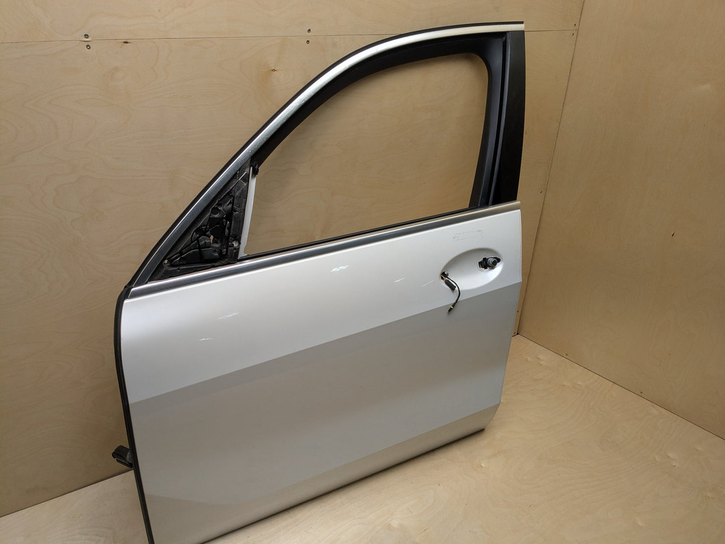 19-25 OEM BMW F95 G05 X5 X5M Front Left Driver Door Shell Panel