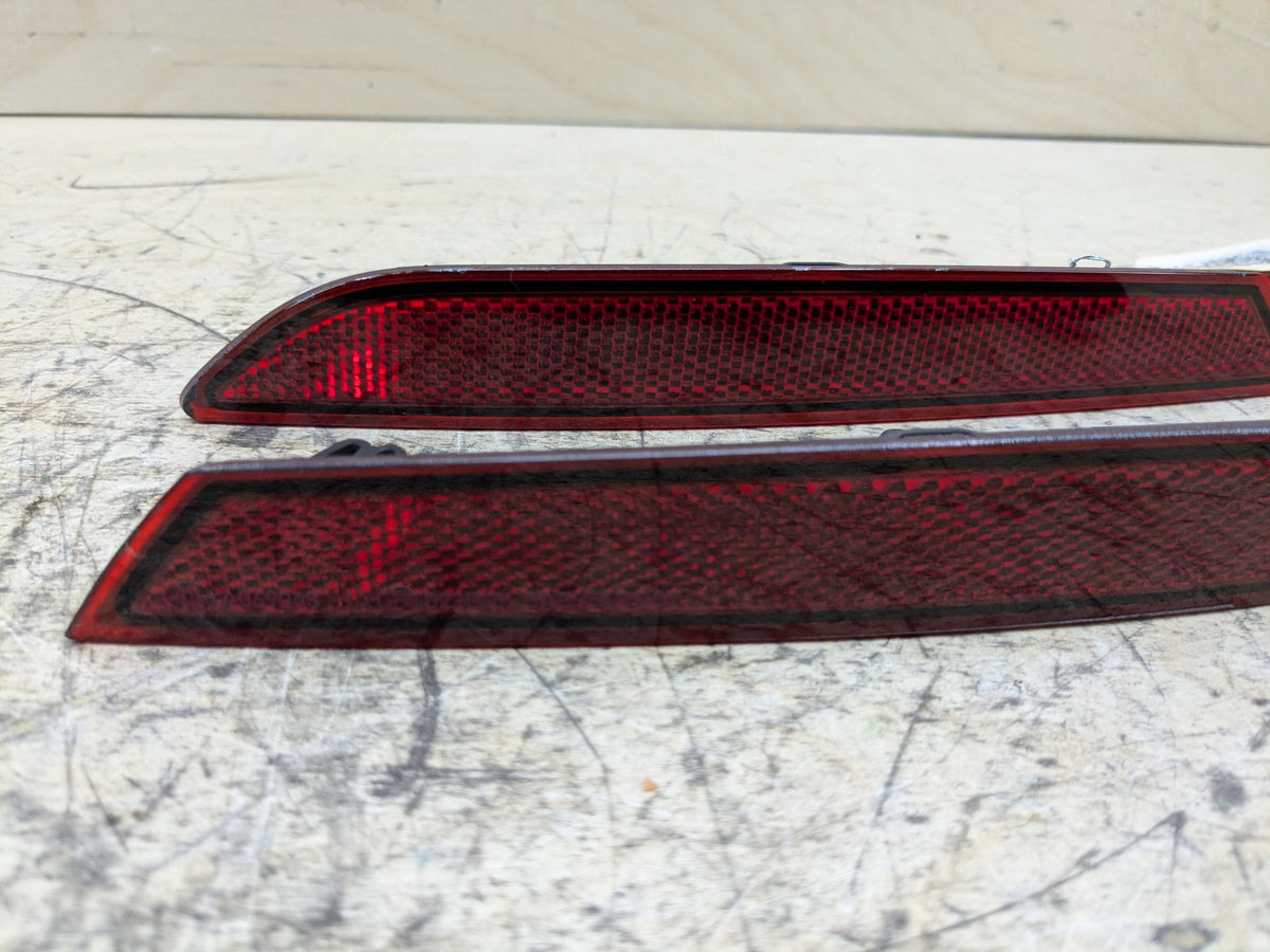 2018-2023 BMW M550i G30 Rear Left Right Bumper Reflectors SET 7851577 OEM