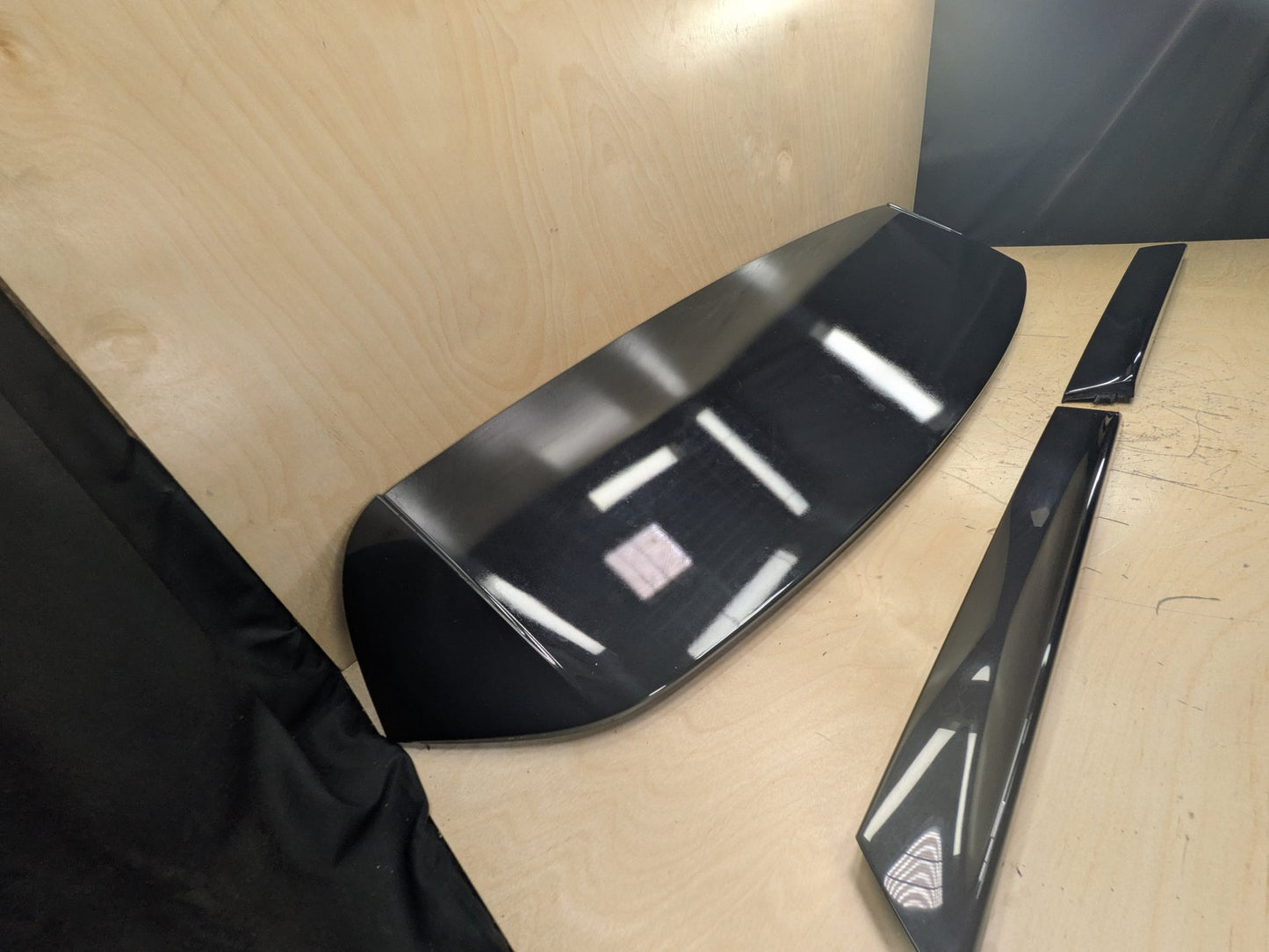 15-18 OEM Audi Q3 Rear Liftgate Trunk Lid Spoiler Rear Left Right Window Trim Molding SET