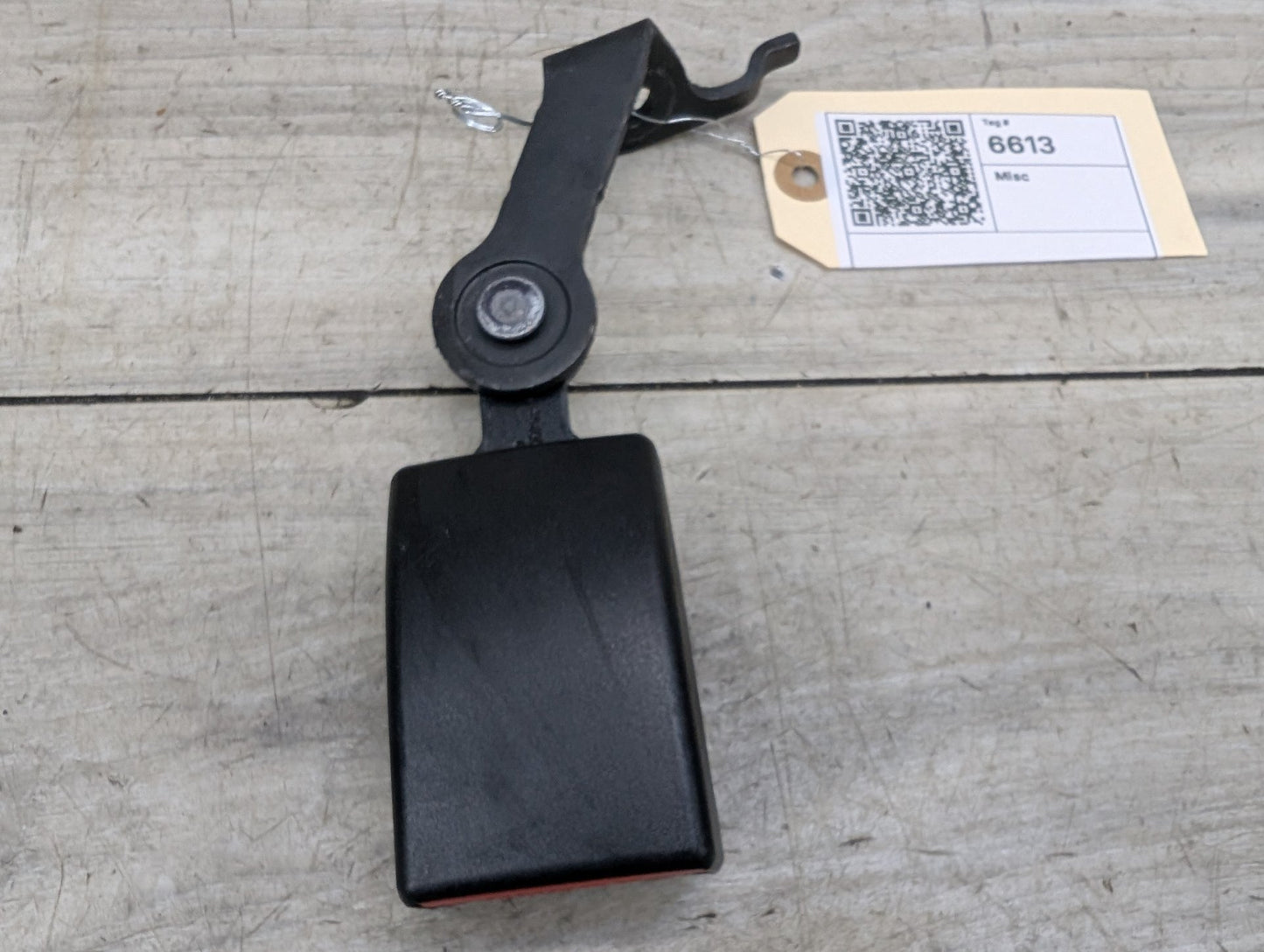 2017-2023 BMW 530i G30 Rear Left Driver Seatbelt Seat Belt Buckle 7475019