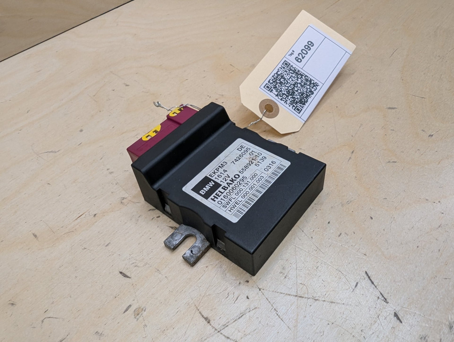 OEM BMW F10 F12 F15 F22 F30 F32 F36 Helbako Fuel Pump Relay Control Module EKPM3