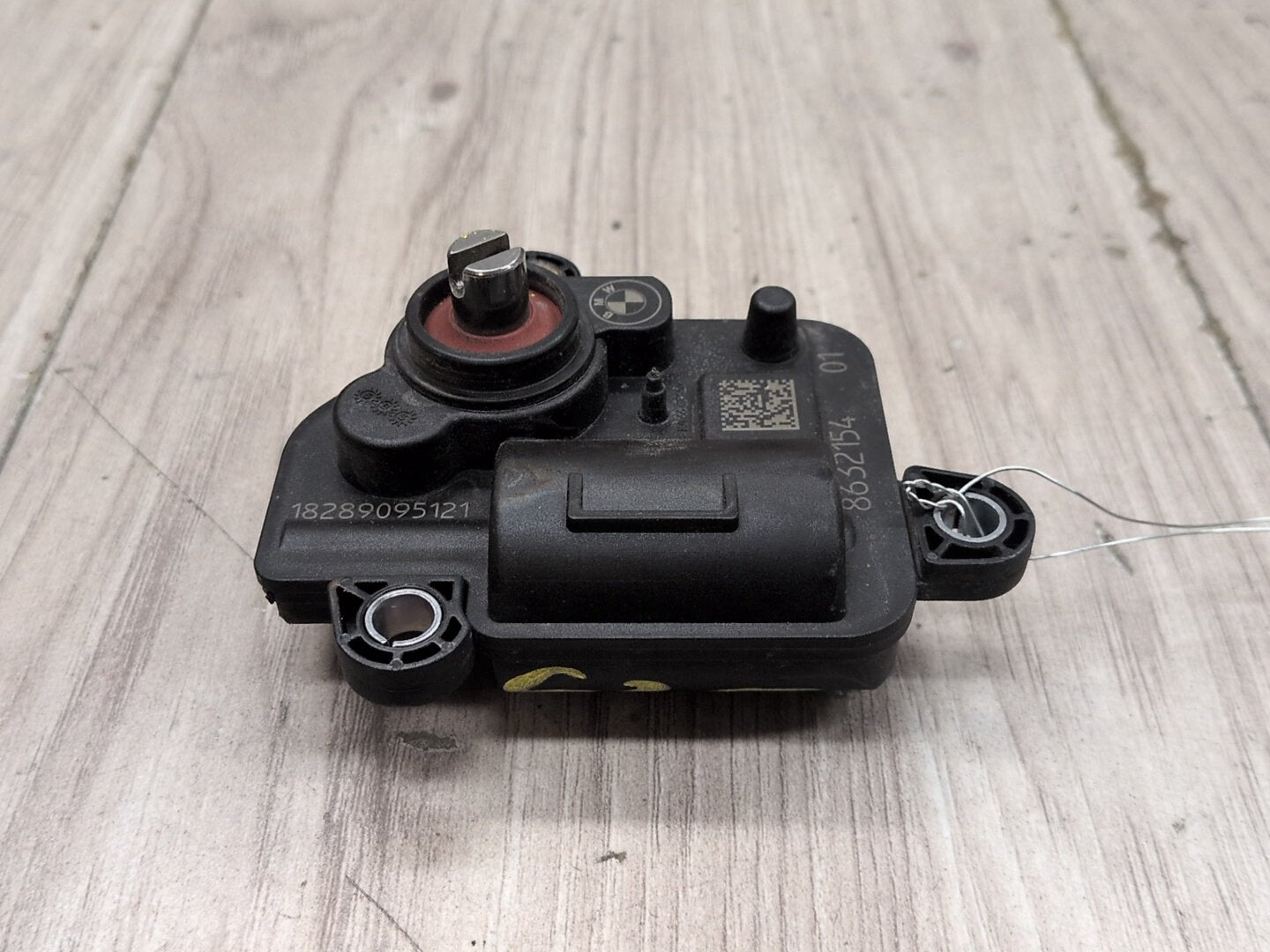 OEM BMW F15 F22 F23 F30 F32 F33 F36 F44 F48 Muffler Exhaust Flap Actuator Motor