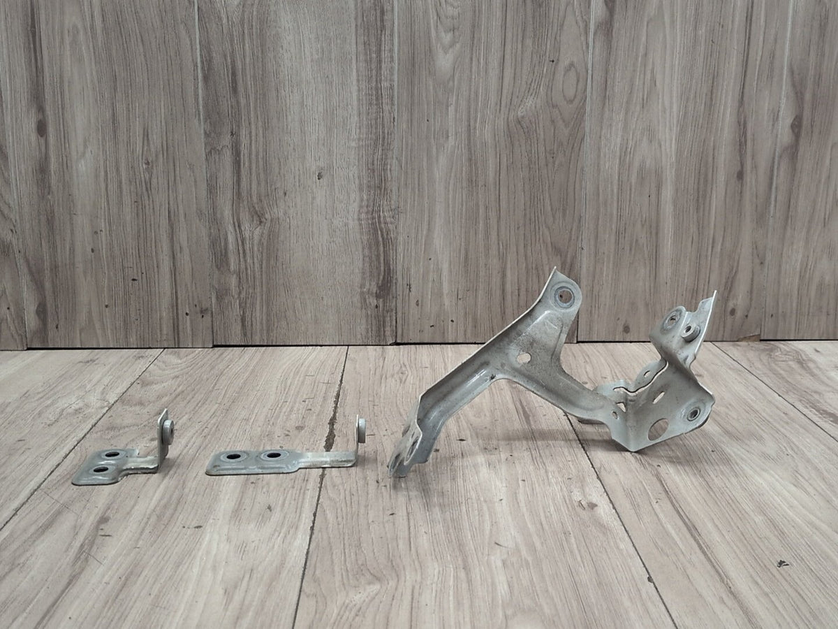 2017-2023 BMW M550i G30 Front Left Driver Fender Brackets SET 7349617 OEM