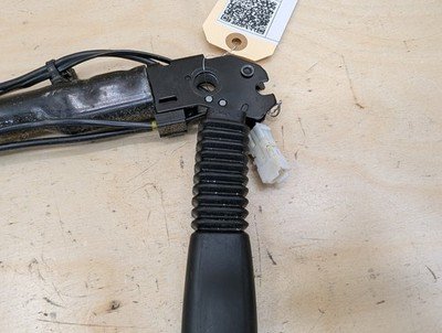 OEM BMW F30 F32 F36 F80 F82 F87 M3 Front Left Driver Seat Belt Buckle Tensioner