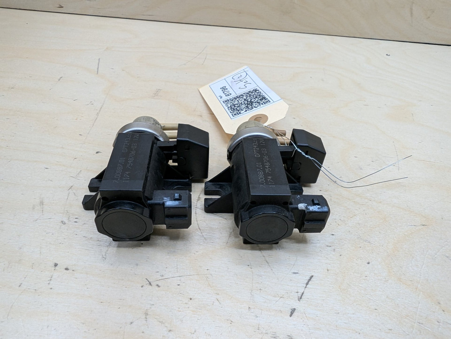 2007-2013 BMW 335i E93 Turbo Boost Pressure Solenoid Valve SET 7548706