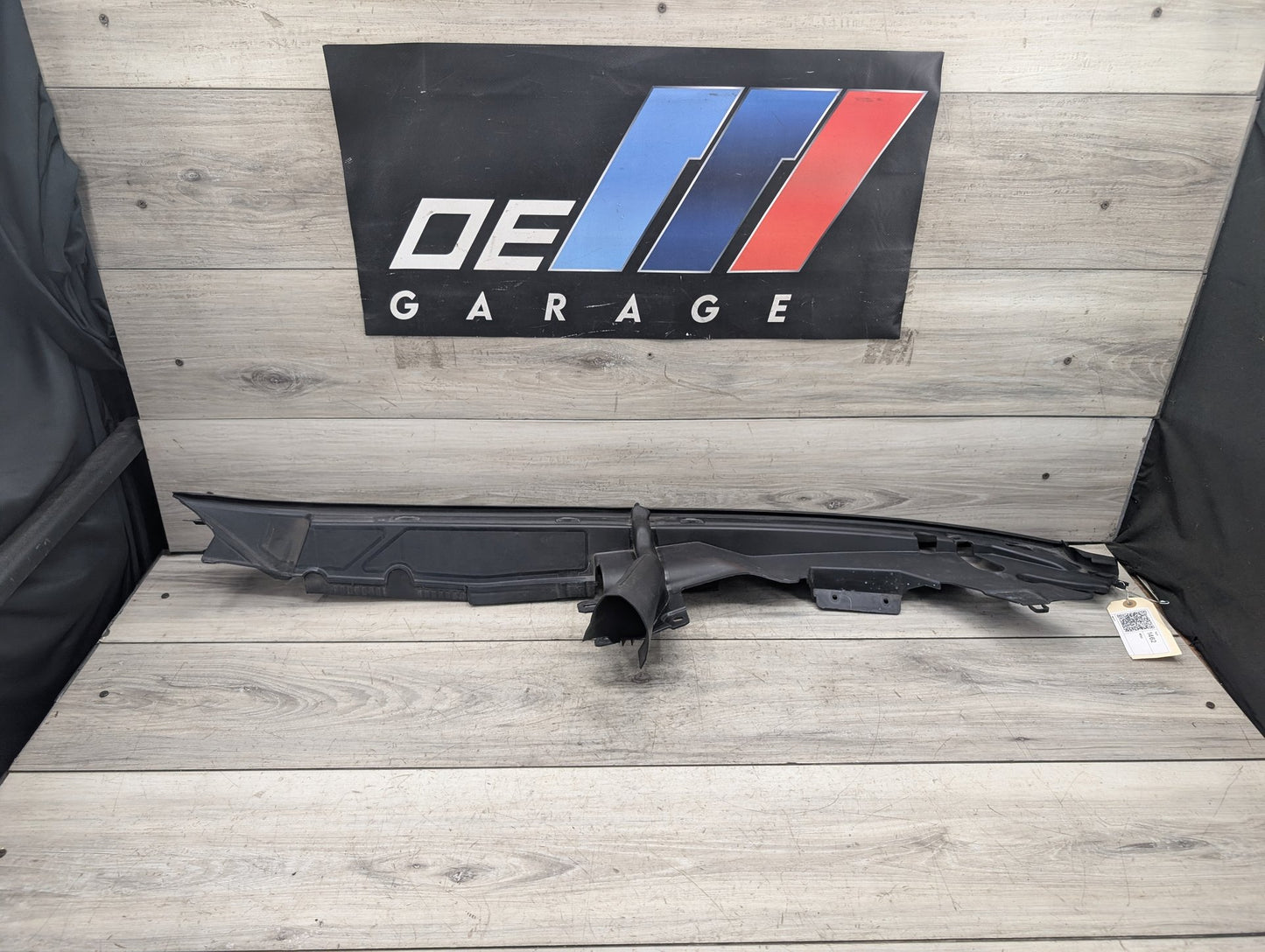 2018 - 2023 BMW X3 G01 Left Driver Engine Bay Cover Panel Seal Trim SET 7397491 B58B30M0