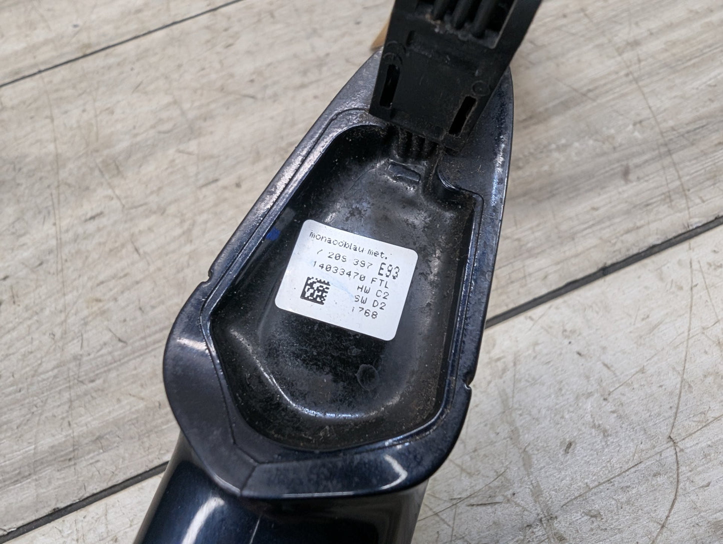 2007-2013 BMW 328i E93 Front Left Driver Exterior Door Handle w/ Comfort Access 7205397