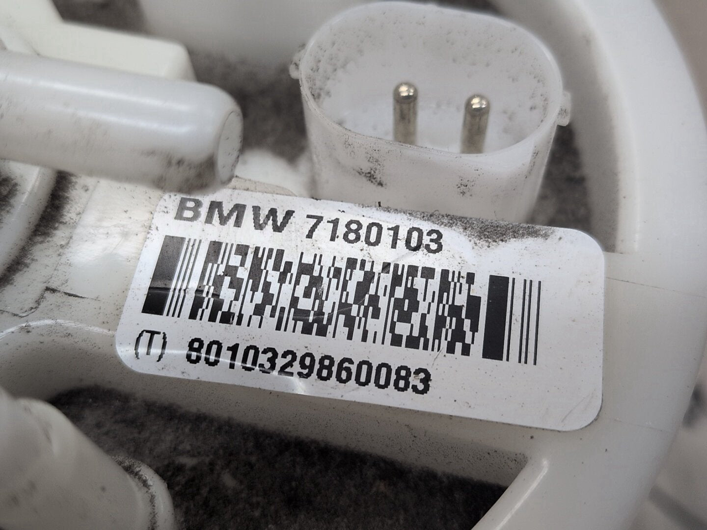 2015 - 2019 BMW X6 F86 Fuel Gas Tank Sending Unit Assembly 7180103 S63B44T2