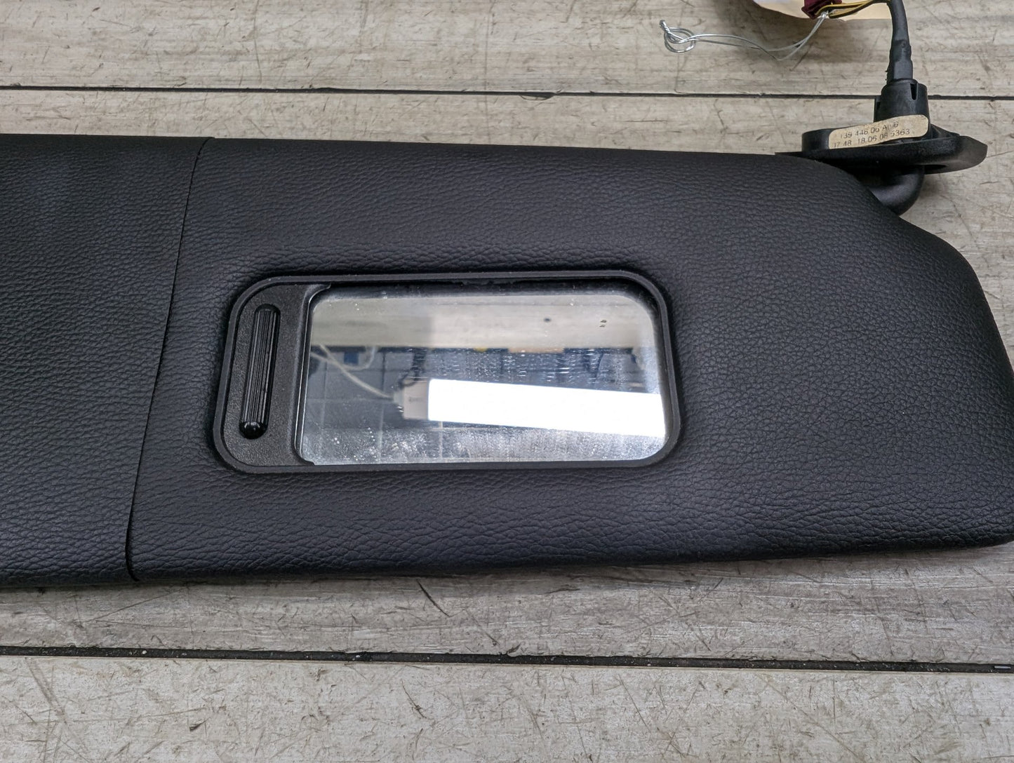 2007-2013 BMW 328i E93 Front Right Passenger Sun Visor 7139450