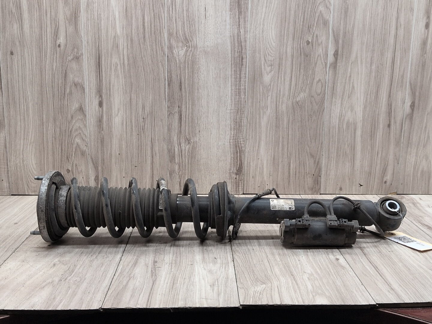 17-23 OEM BMW G30 M550 Rear Left Driver Side Spring Strut Shock Absorber VDC