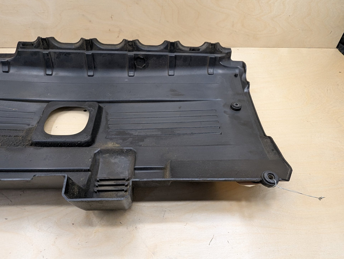 OEM BMW E60 E82 E84 E88 E89 E90 E92 E93 Engine N52 Motor Cover Head Covering