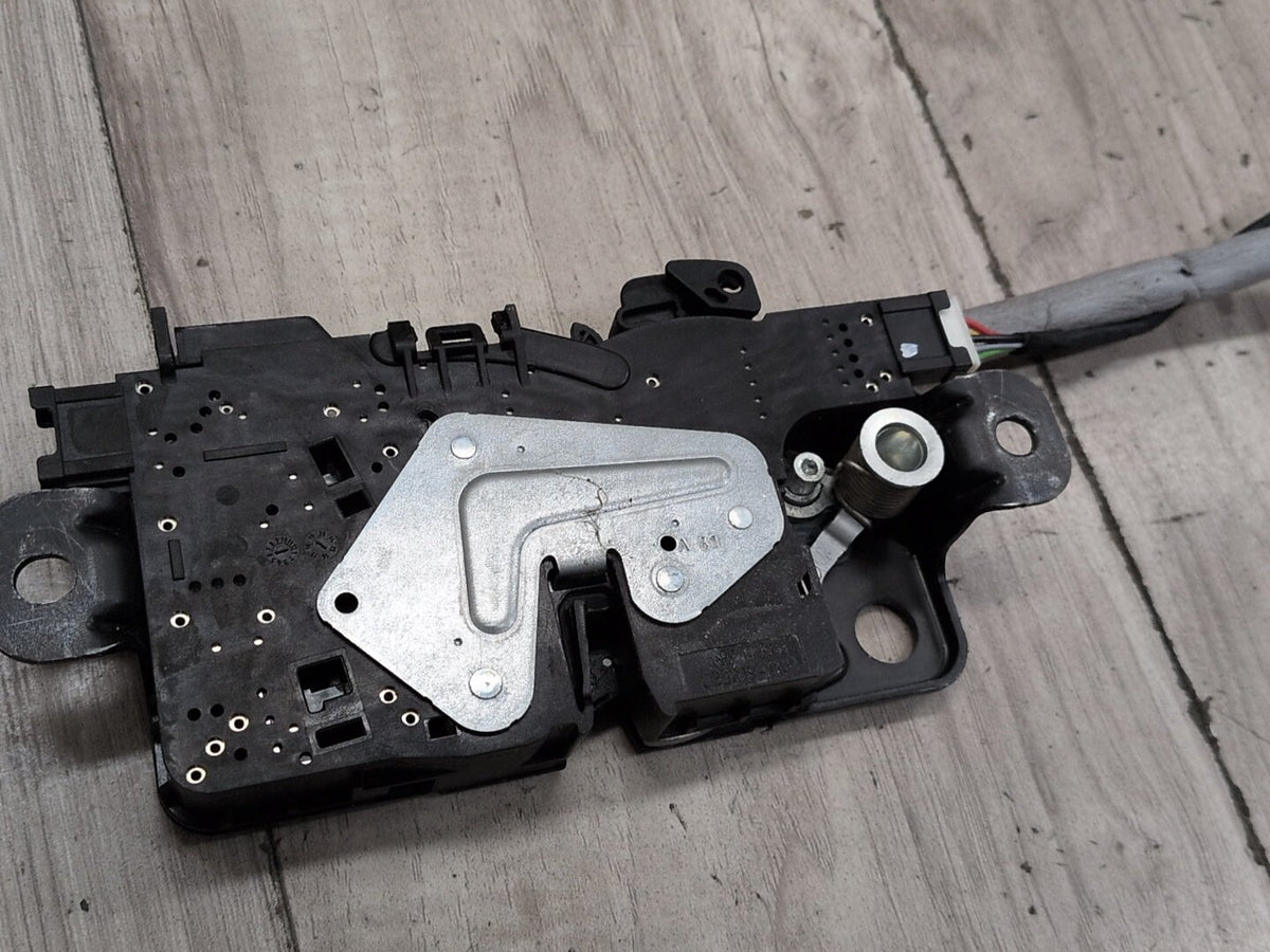 2019-2026 BMW M340i G20 Liftgate Trunk Lid Liftgate Lock Latch Actuators SET 7441014 OEM