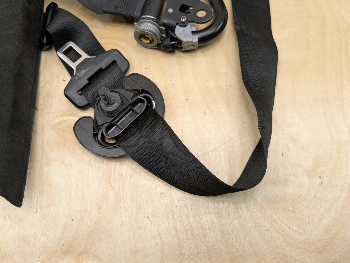 OEM BMW F15 F16 F85 X5 X6 Front Left Driver Seat Belt Seatbelt Retractor Black
