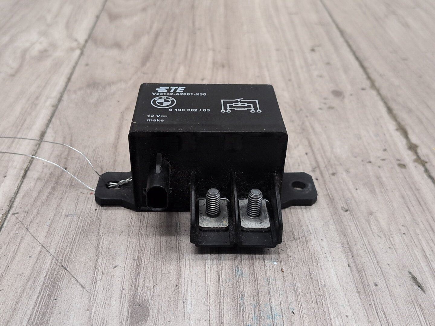OEM BMW F10 F13 F02 F30 F32 F80 F82 F85 M3 M4 M6 Cooling Fan Relay Control 130A