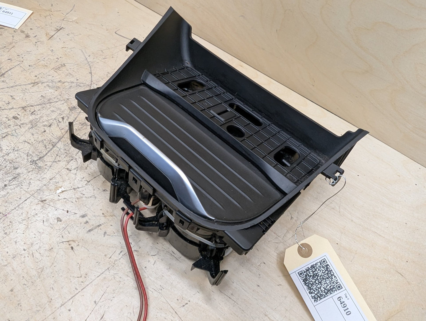 2011-2016 BMW X3 F25 Center Console Cup Holder 9301722