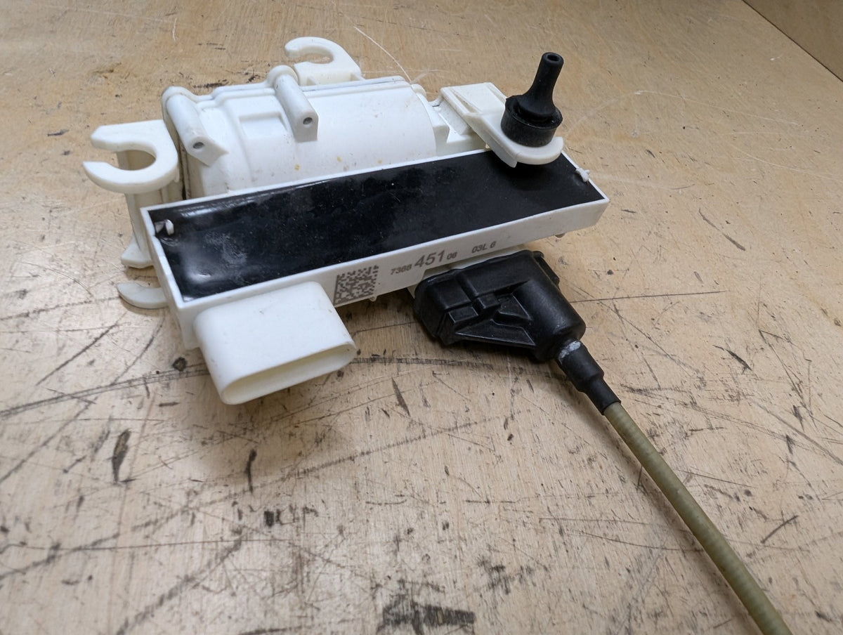 2016-2019 BMW 740i G12 Front Left Door Latch Lock Actuator 2581897 OEM
