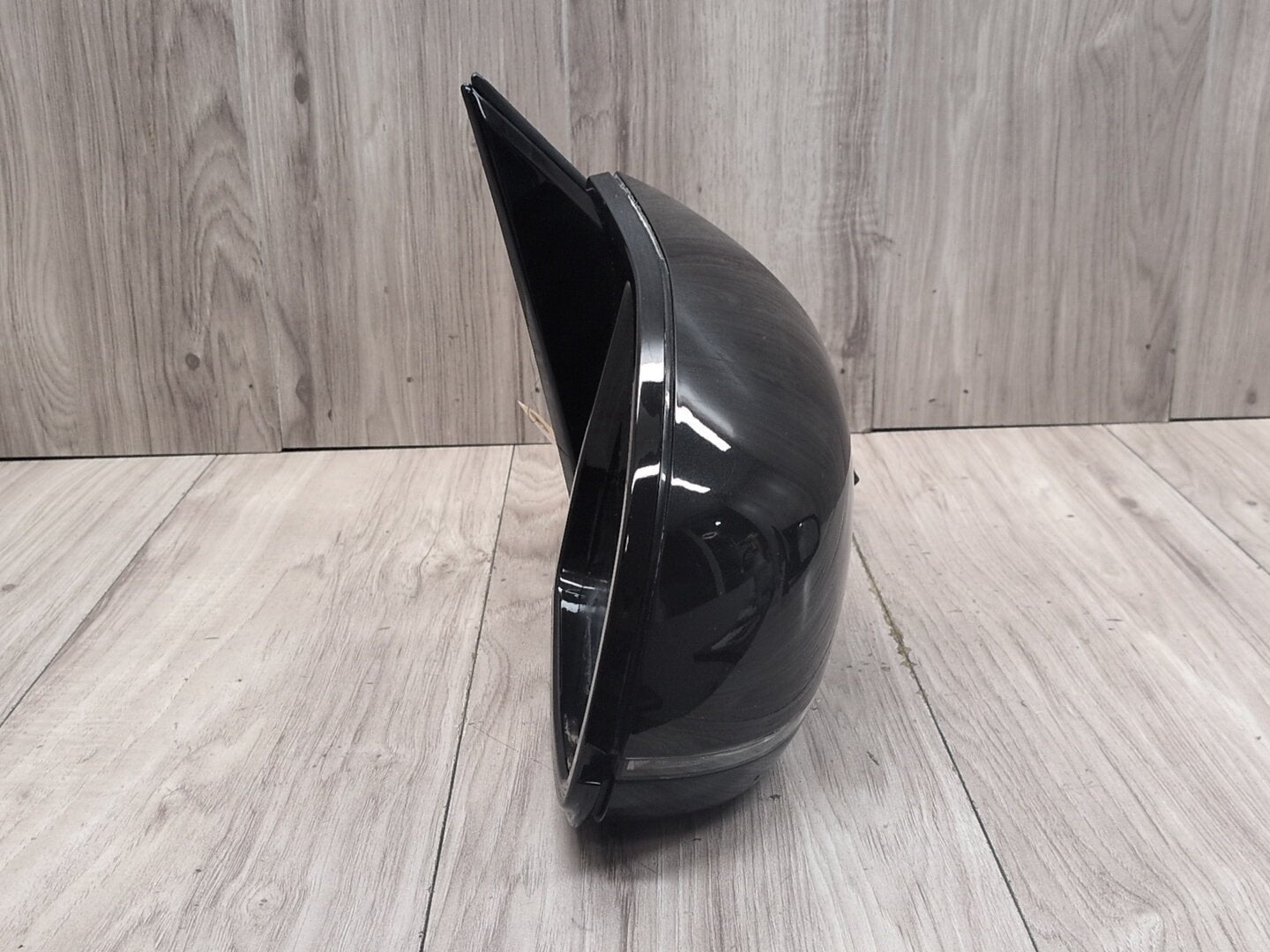 2014 - 2018 BMW X5 F85 Front Right Passenger Side Mirror Assembly 8073608 S63B44T2