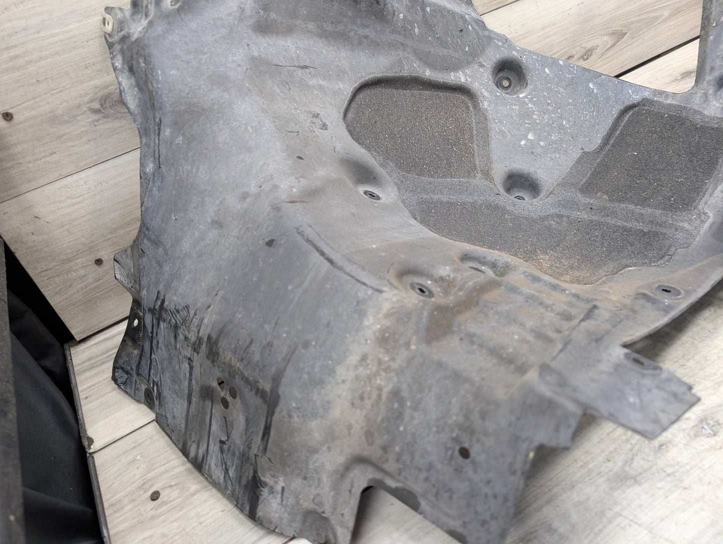 OEM BMW G30 530 540 M550 M SPORT Front Left Driver Fender Liner Splash Shield