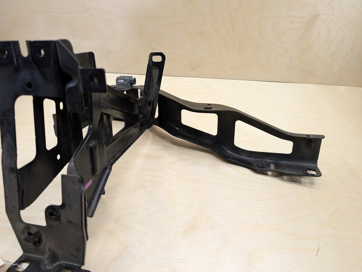 2018-2024 BMW X3 G01 Right Passenger Headlight Bracket 7400114 OEM