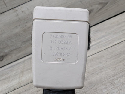 OEM BMW G11 G12 G30 G32 Front Right or Left Seatbelt Seat Belt Buckle BEIGE