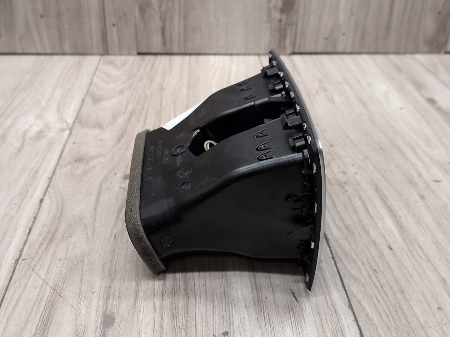 2014 - 2020 BMW 440i F36 Rear Center Console Air Vent Grille 9207330 B58B30M0