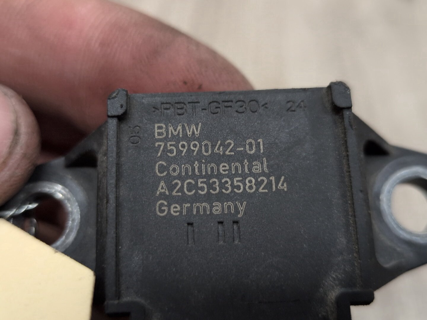 2013 - 2019 BMW 750i F01 Manifold Absolute Pressure (MAP) Sensor 7599042 N63B44O1