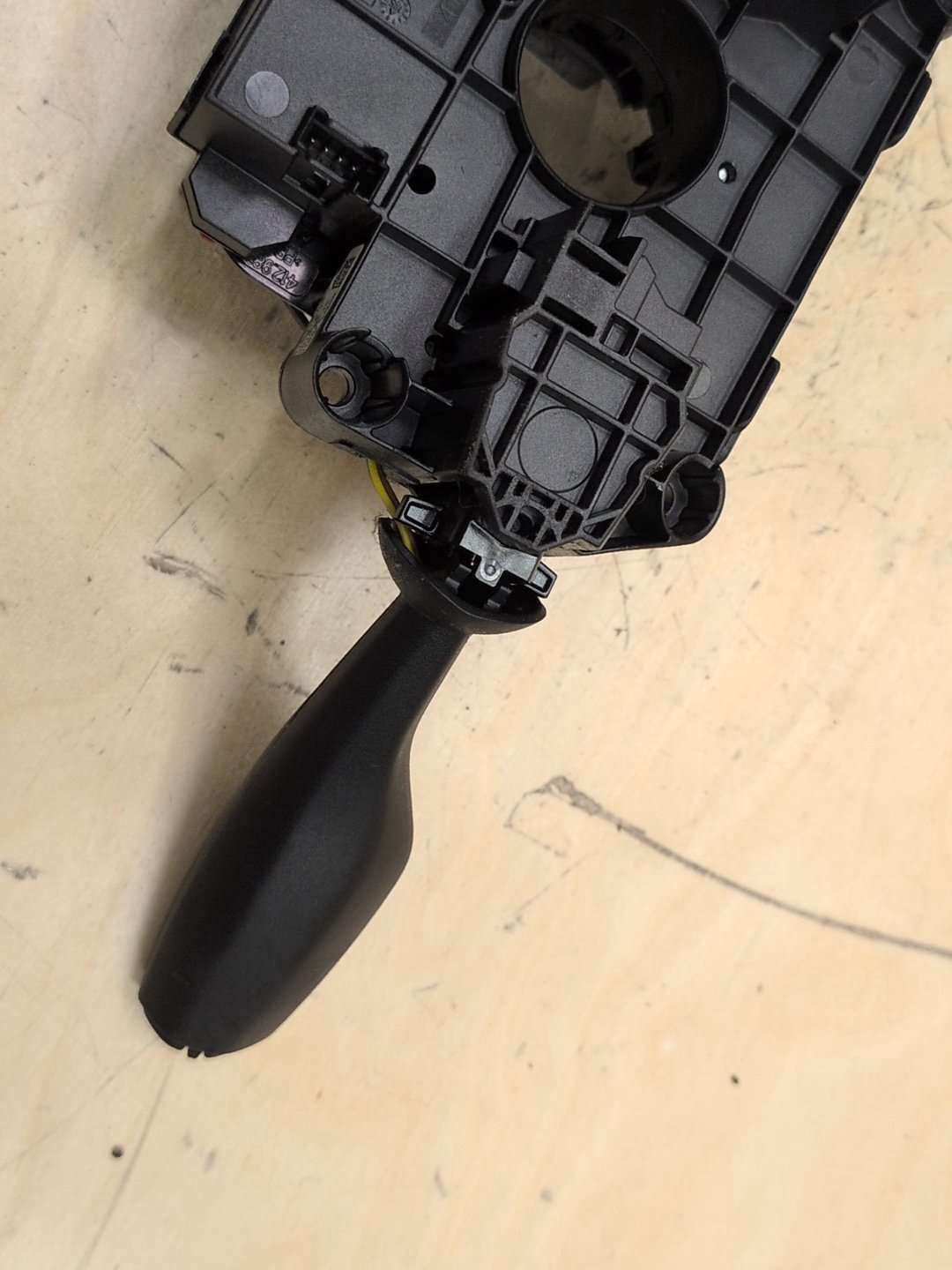 2016-2022 BMW 750i G12 Steering Wheel Sensor Clockspring 6806357