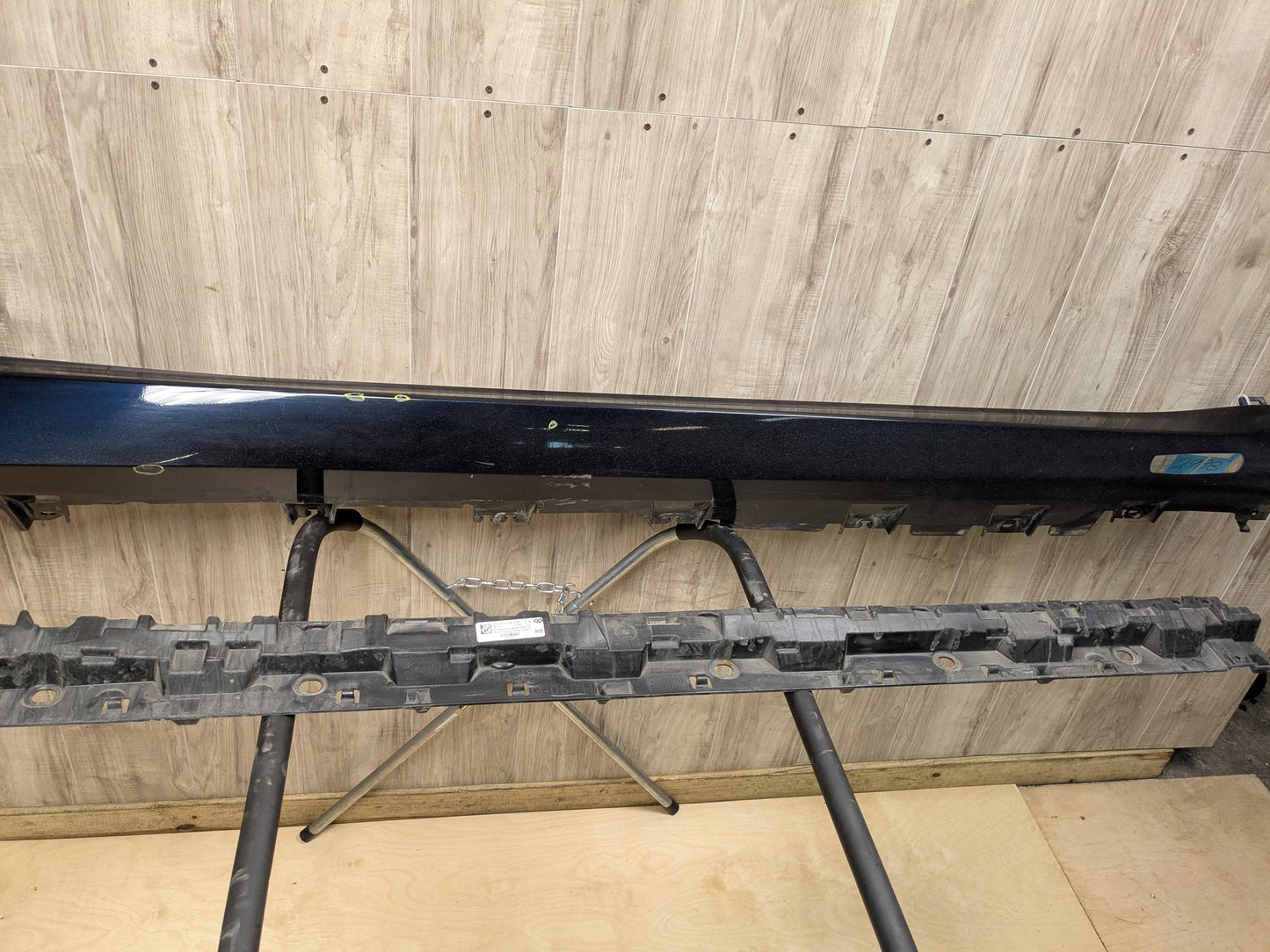 2019 - 2026 BMW X5 G05 Right Passenger Side Skirt Rocker Panel w/ Bracket 8069278 N63B44M3