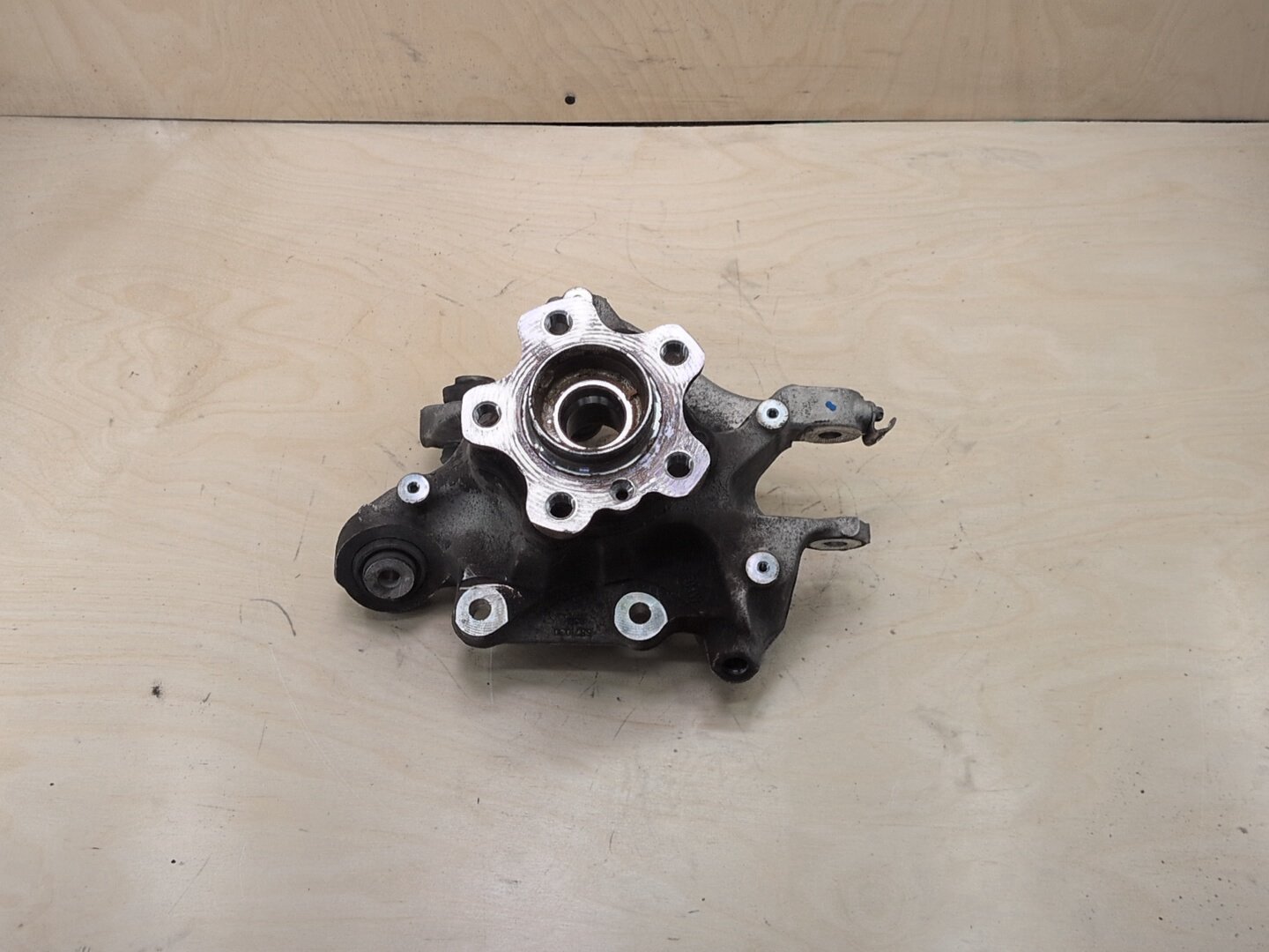 OEM BMW G01 X3 30i 30iX M40iX REAR Right Passenger Knuckle Hub Spindle Bearing