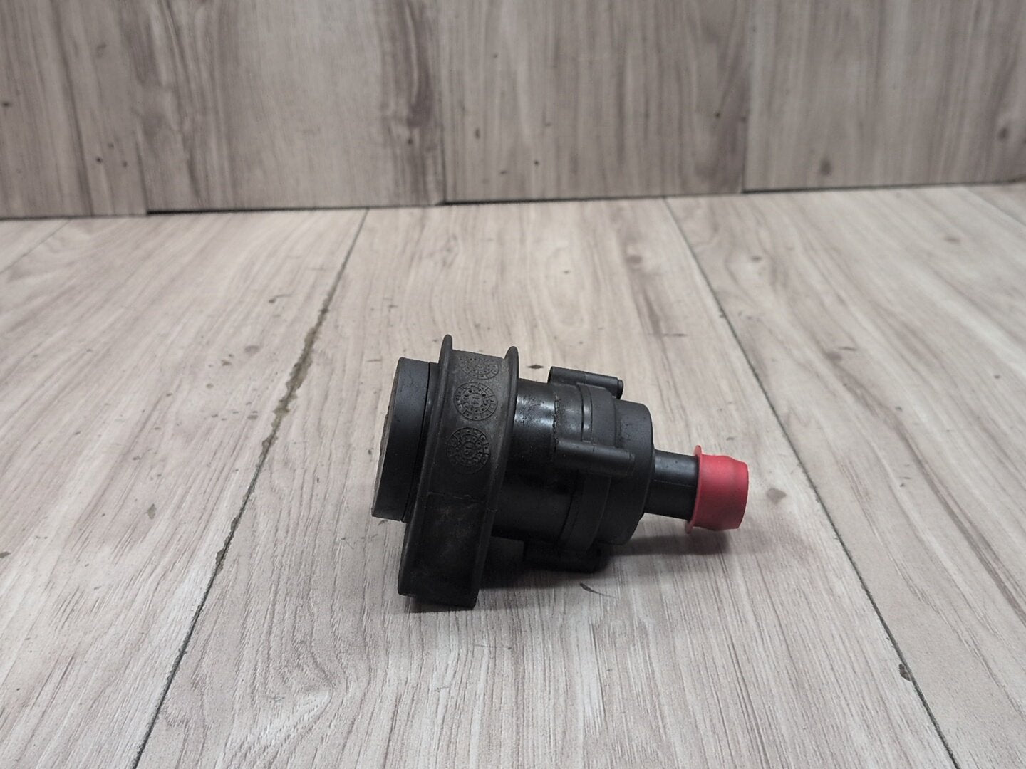 2015-2018 Audi 8U Q3 CCTA Engine Motor Cooling Auxiliary Water Pump 1K0965561J