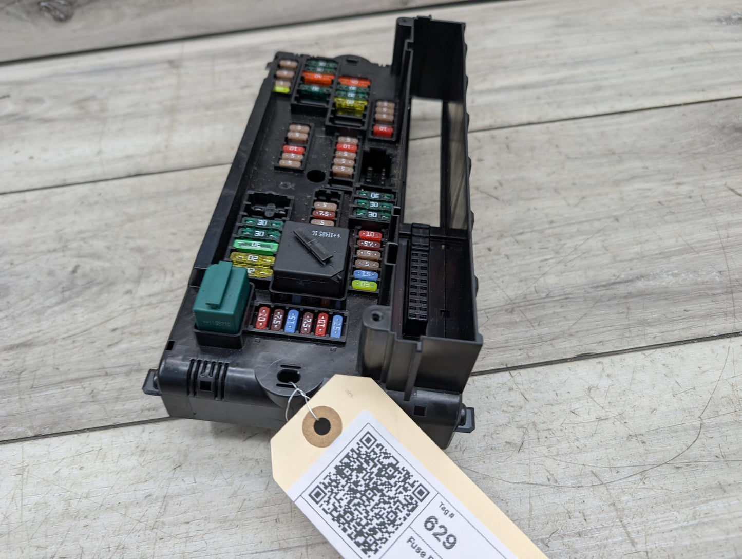 2011 - 2017 BMW X3 F25 Front Power Distribution Fuse Box 9210863 N55B30M0