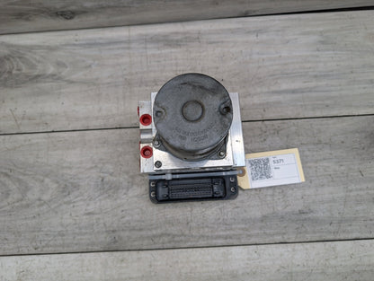 2007-2013 BMW X5 E70 ABS Pump Module 6854702