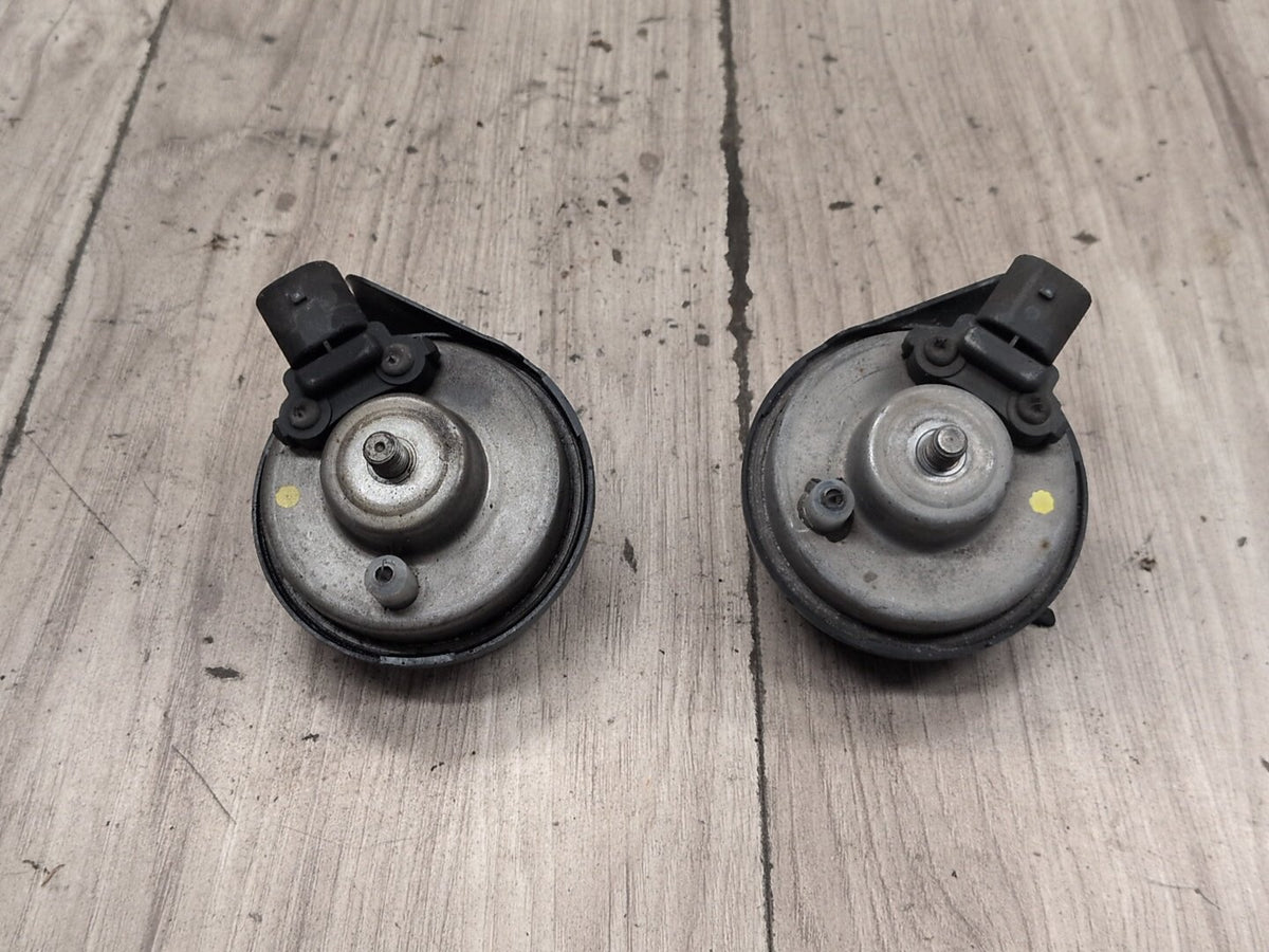 2014-2020 BMW 435i F32 Alarm Horns SET 7245423 OEM