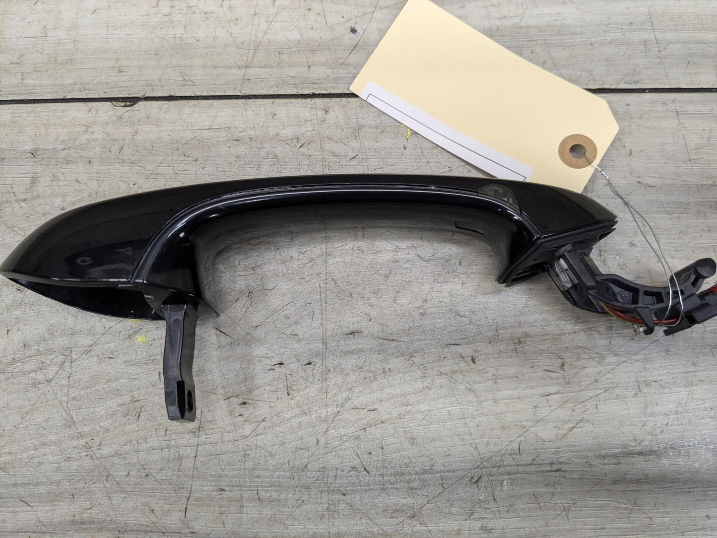 2019 - 2026 BMW 330i G20 Front or Rear Right Passenger Exterior Door Handle w/ Comfort Access 8492022 B46B20O1