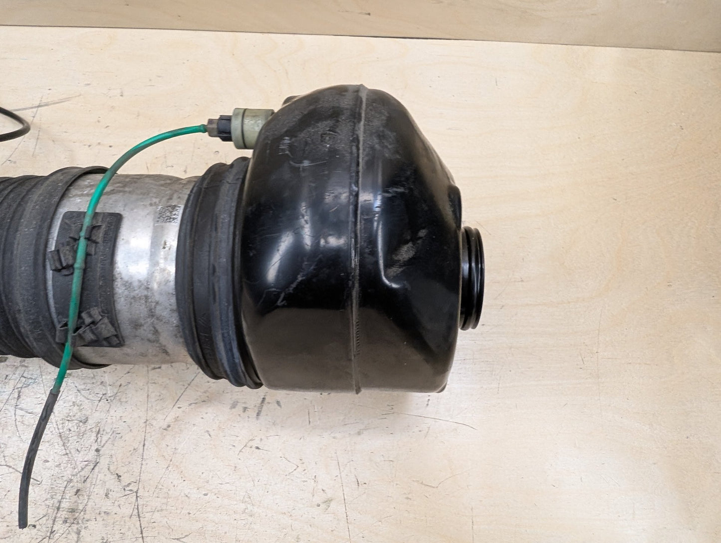 16-21 OEM BMW G12 750 AWD Front Left Driver Air Suspension Strut Shock