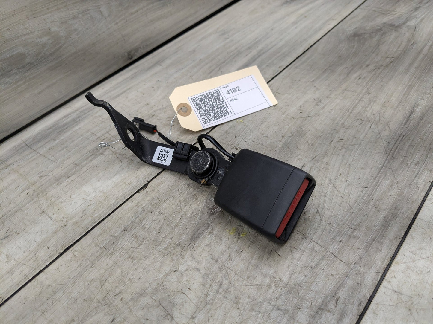 17-21 OEM BMW G21 G20 330 M340 Rear Left Driver Seatbelt Seat Belt Buckle