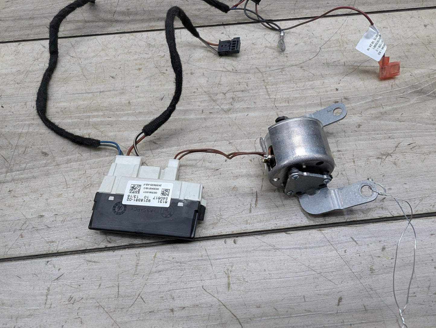 2014 - 2018 BMW X5 F15 Steering Wheel Vibration Generator Motor w/ Module SET 9218381 N63B