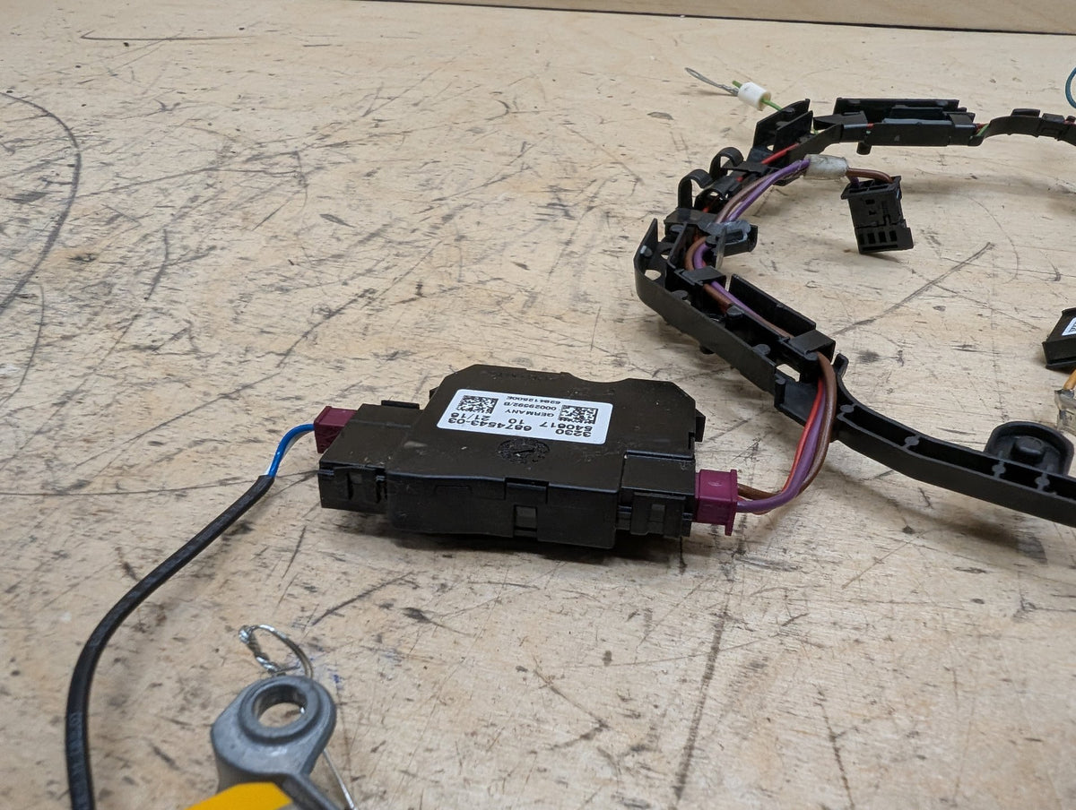 16-19 OEM BMW G11 G12 740 750 Steering Wheel Electronics Control Module Unit