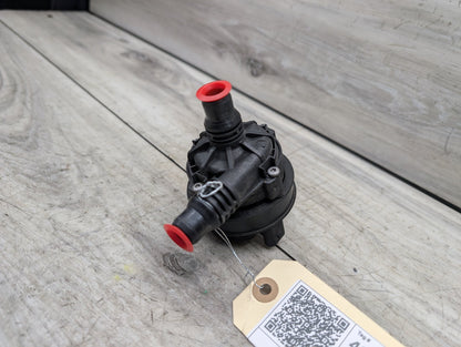 *OEM BMW G01 G05 G20 G22 G30 G42 G80 G82 G83 M3 M4 Engine Auxiliary Water Pump