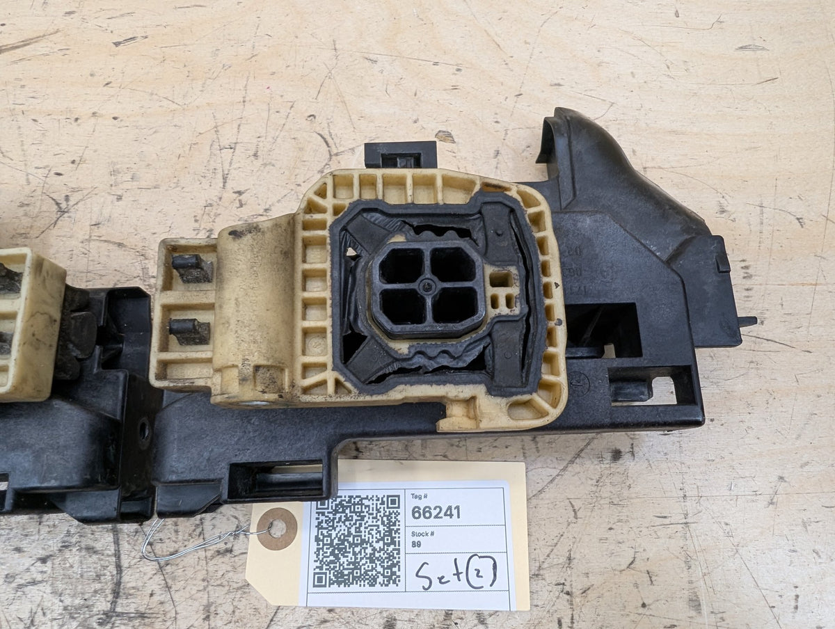 2016-2019 BMW 740i G12 Radiator Lower Mounting Brackets SET 8632128 OEM