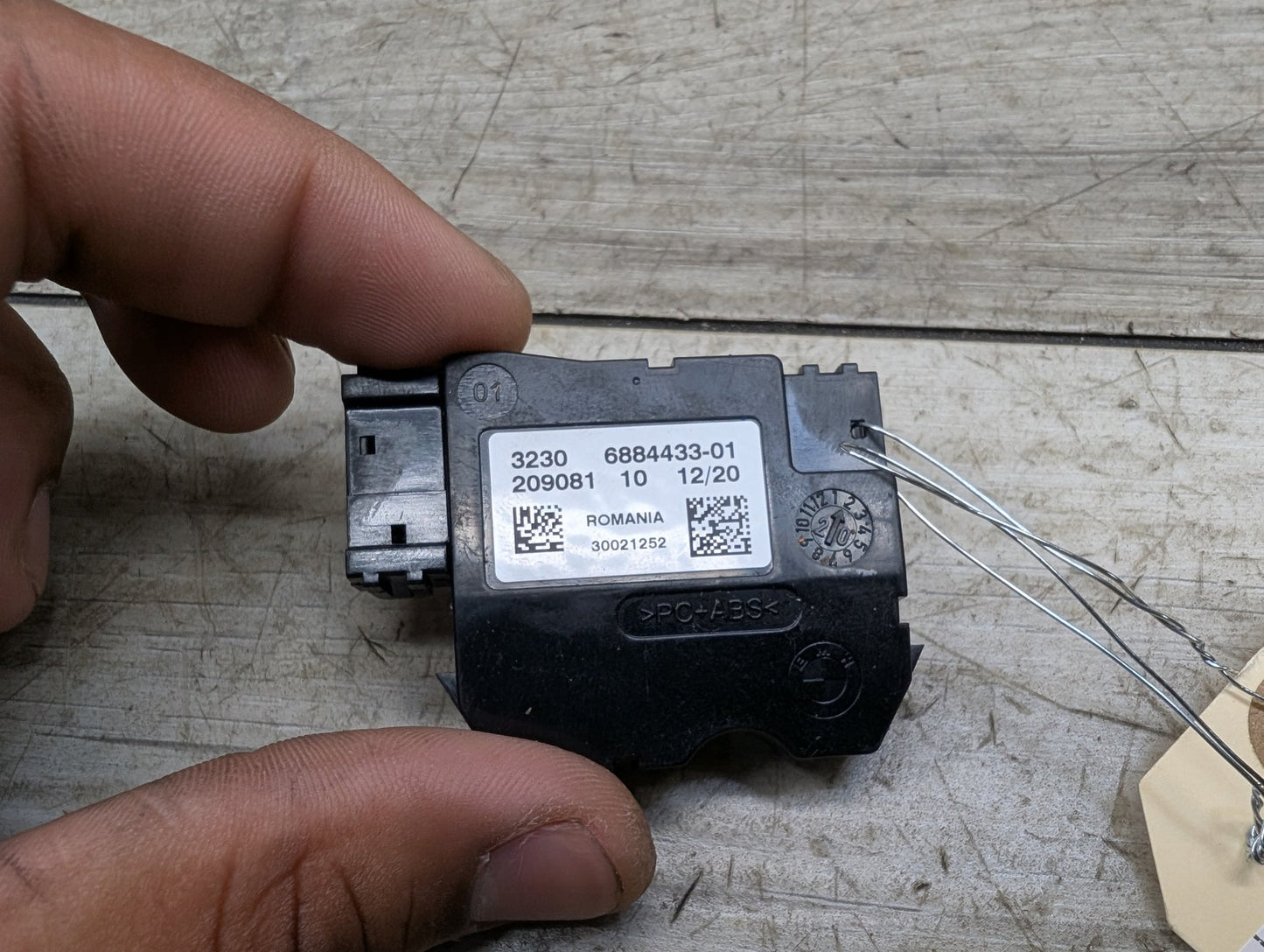 2019-2026 BMW X5 G05 Steering Wheel Control Module 6884433