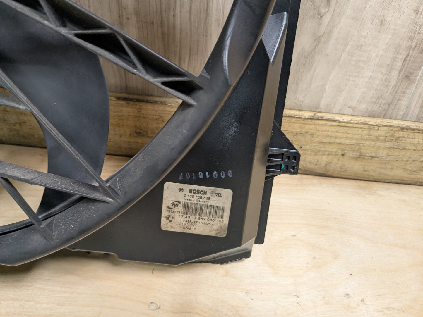 07-13 OEM BMW E82 E88 E90 E92 E93 Engine N52 Radiator Cooling Auxiliary Fan 600W