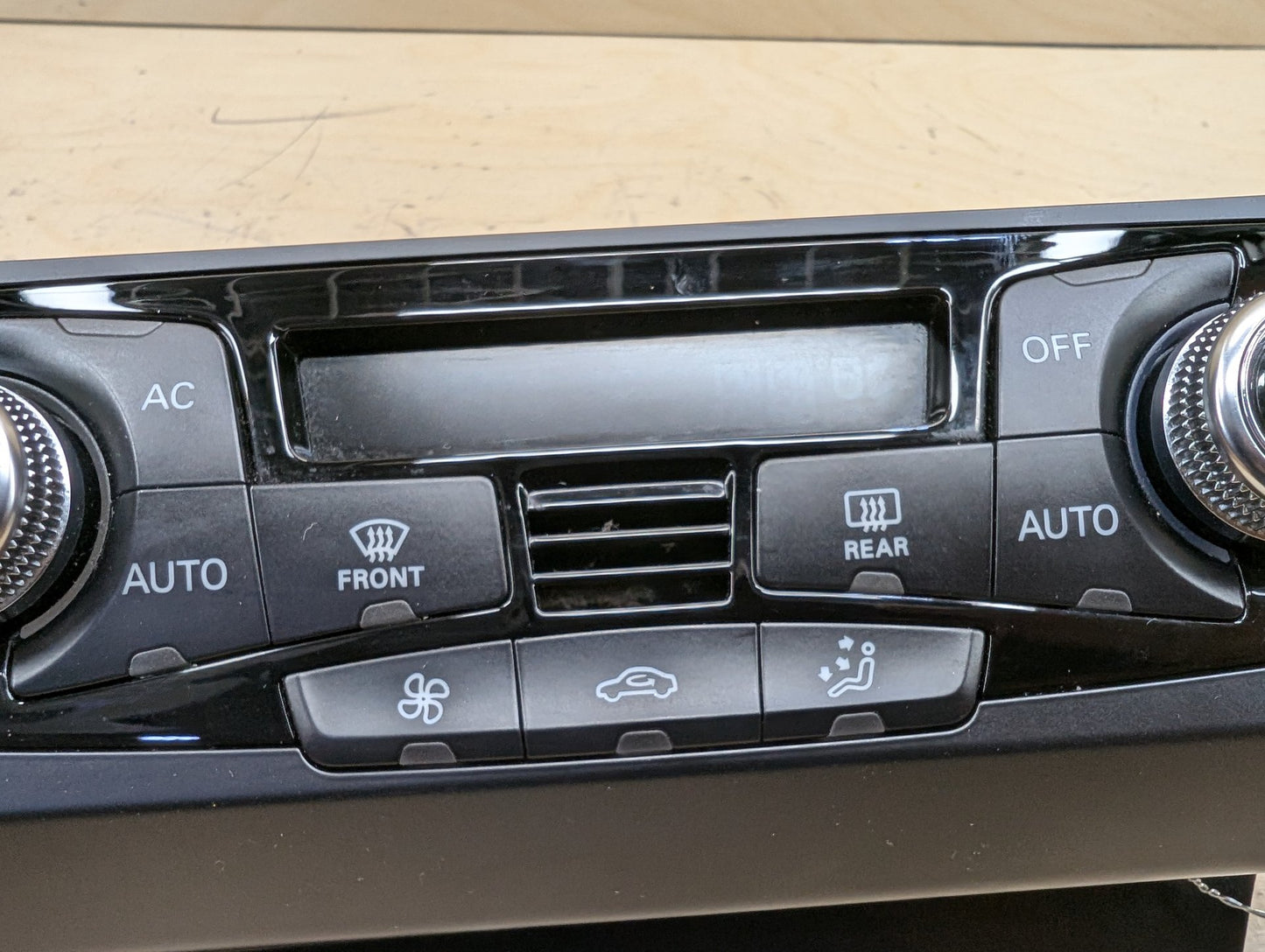 2011-2017 Audi RS5 8T Front AC Heater Climate Control Switch 8K1820043T