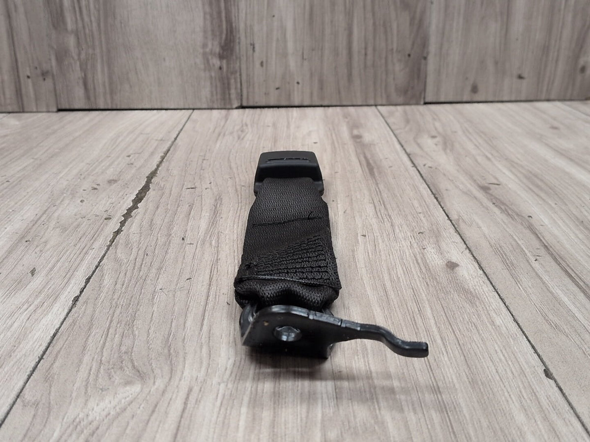 17-23 OEM BMW G30 530 F90 M5 Sedan Rear Left 2nd Row Center Seat Belt Buckle