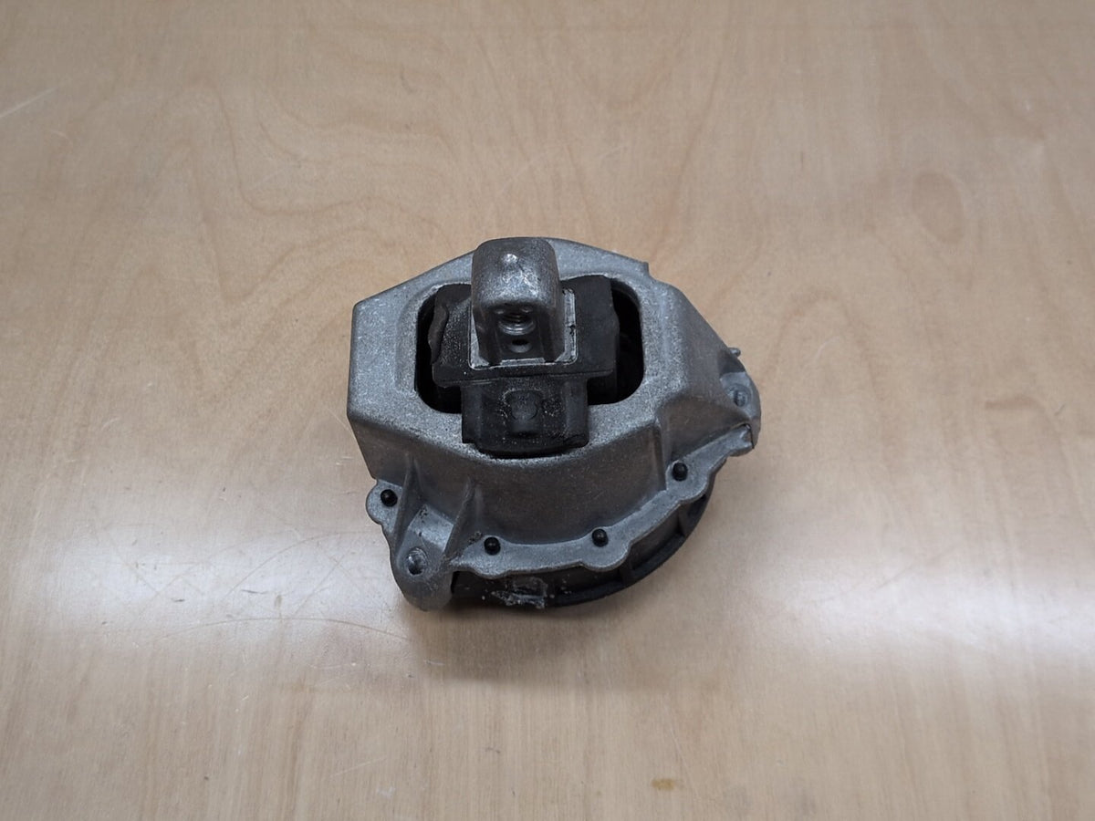 2022-2026 BMW G26 430i B46B20O1 Left Driver Engine Bracket Support Mount 7581617