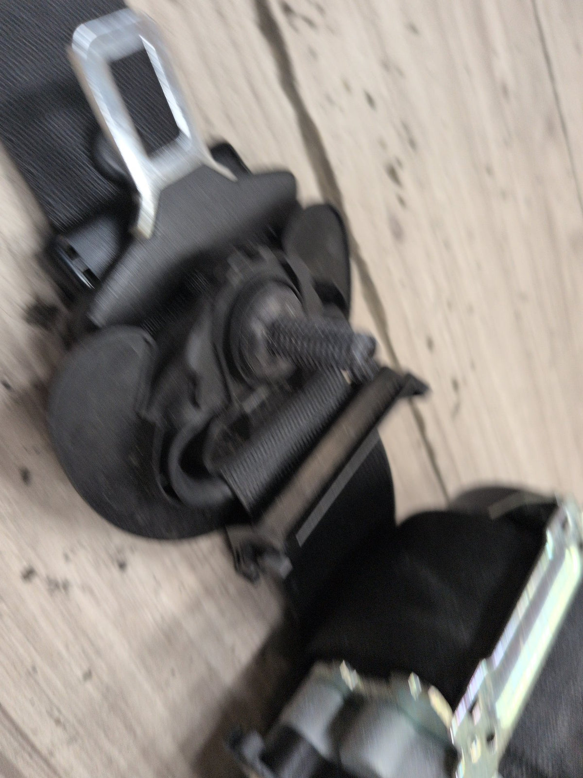 2011-2016 BMW M5 F10 Front Left Driver Seatbelt Seat Belt Retractor 7241747 OEM