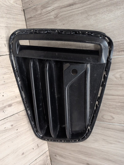 2022-2026 BMW 430i G26 Front Right Passenger Bumper Cover Grille 8078618 OEM